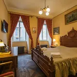 Edward Kelly Hotel 3*