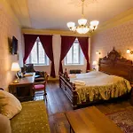 Edward Kelly Hotel 3*