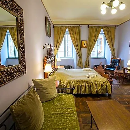 Edward Kelly 3* Český Krumlov